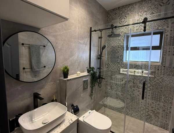 Luxury 2-Bedroom Apartment for Annual Rent in 4th Circle – Fully Remodeled with Modern Finishes