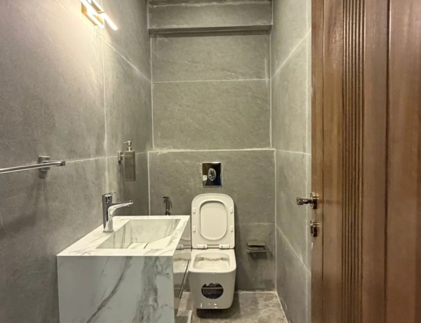 Duplex Apartment for Sale in Abdoun | 3 Bedrooms | 263 sqm | Roof & Terrace
