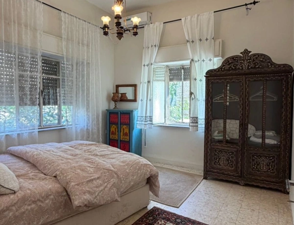 2-Bedroom Apartment for Rent in Jabal Al Luweibdeh | 120 sqm